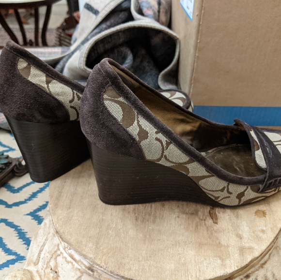 Coach Wedges - Picture 2 of 2